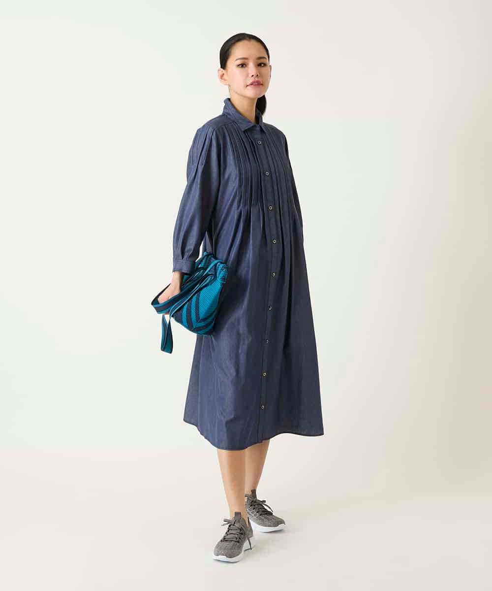 RLEFD41350 HIROKO BIS GRANDE(ヒロコ ビス グランデ) 【大きいサイズ】ピンタックデザインダンガリーワンピース /洗える ネイビー