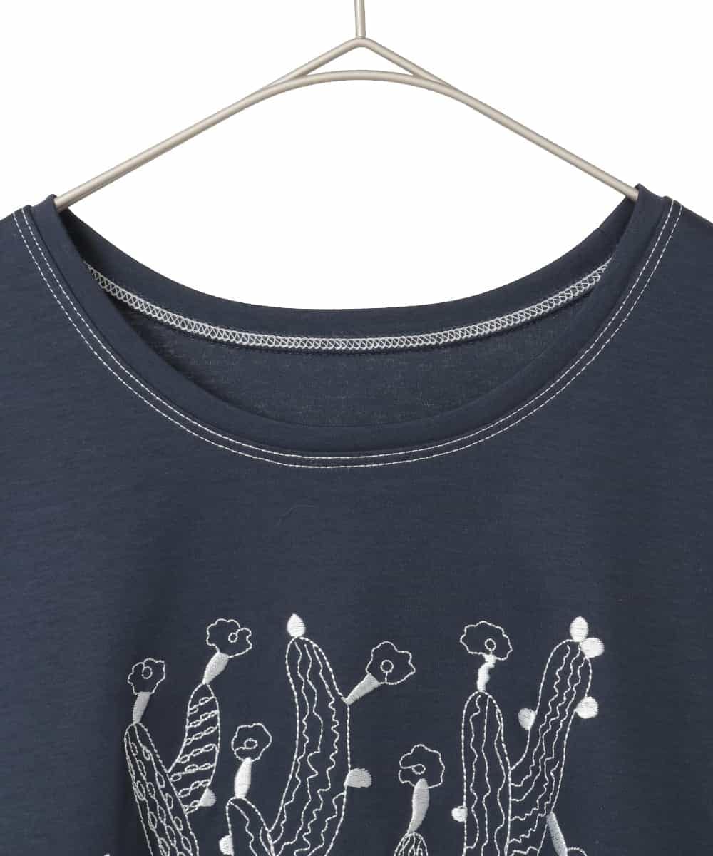 RLKED22210 HIROKO BIS GRANDE(ヒロコ ビス グランデ) 【大きいサイズ】サボテン刺繍コットンTシャツ /洗える ネイビー