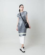 RSEGD03590 TRUNK HIROKO KOSHINO(ヒロココシノ) デニム風ロゴプリントプリーツチュニック/洗える ブラック