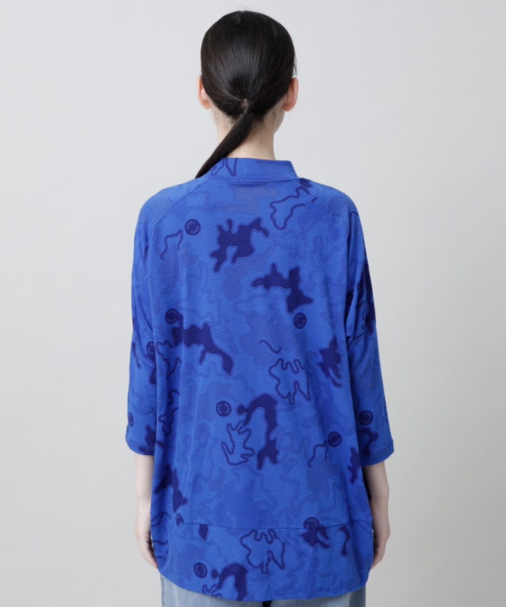 RSKGF30360 TRUNK HIROKO KOSHINO(ヒロココシノ) ドット×迷彩モチーフデザインプルオーバー /日本製/洗える ブルー
