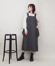 ZMEEE01160 al'aise modulation(アレーズモジュレーション) シャーリングポケットジャンパースカート ダークグレー